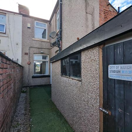 Seymour Home Free Allocated Parking Blackpool Exterior photo